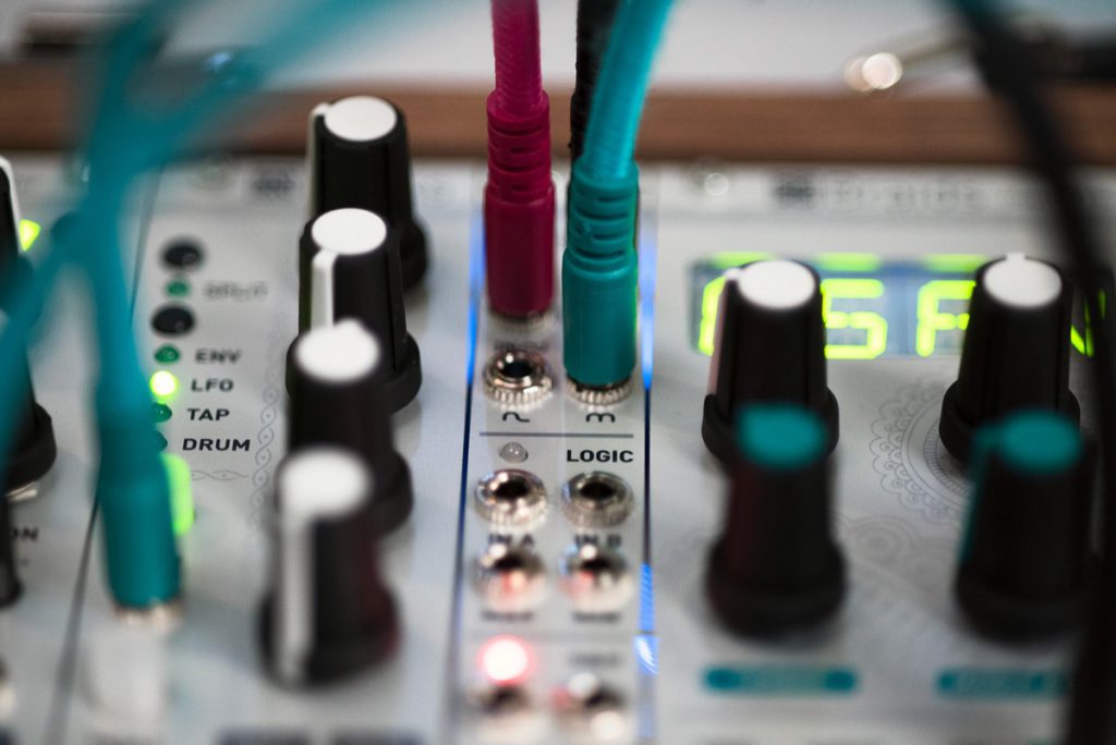 Kinks - Mutable Instruments - 有限会社 福産起業 - FUKUSAN KIGYO CO,. LTD.